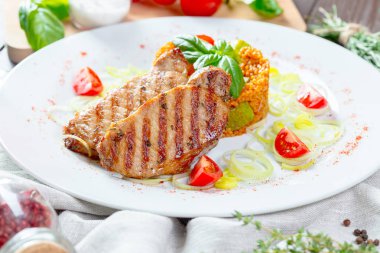 Izgara biftek, yakın