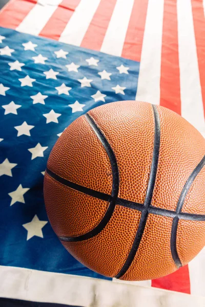 Basket Boll Amerikanska Flaggan Närbild — Stockfoto