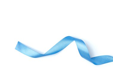 Parlak mavi şerit izole üzerinde beyaz arka plan, yakın çekim 