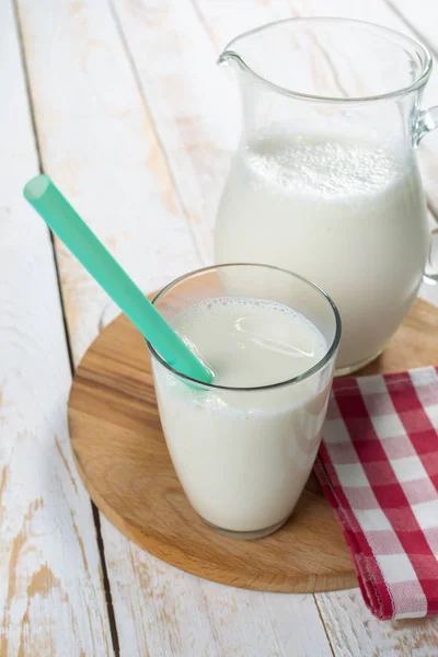 Fresh Milk Glass Jug Glass Wooden Background — Stock Photo, Image