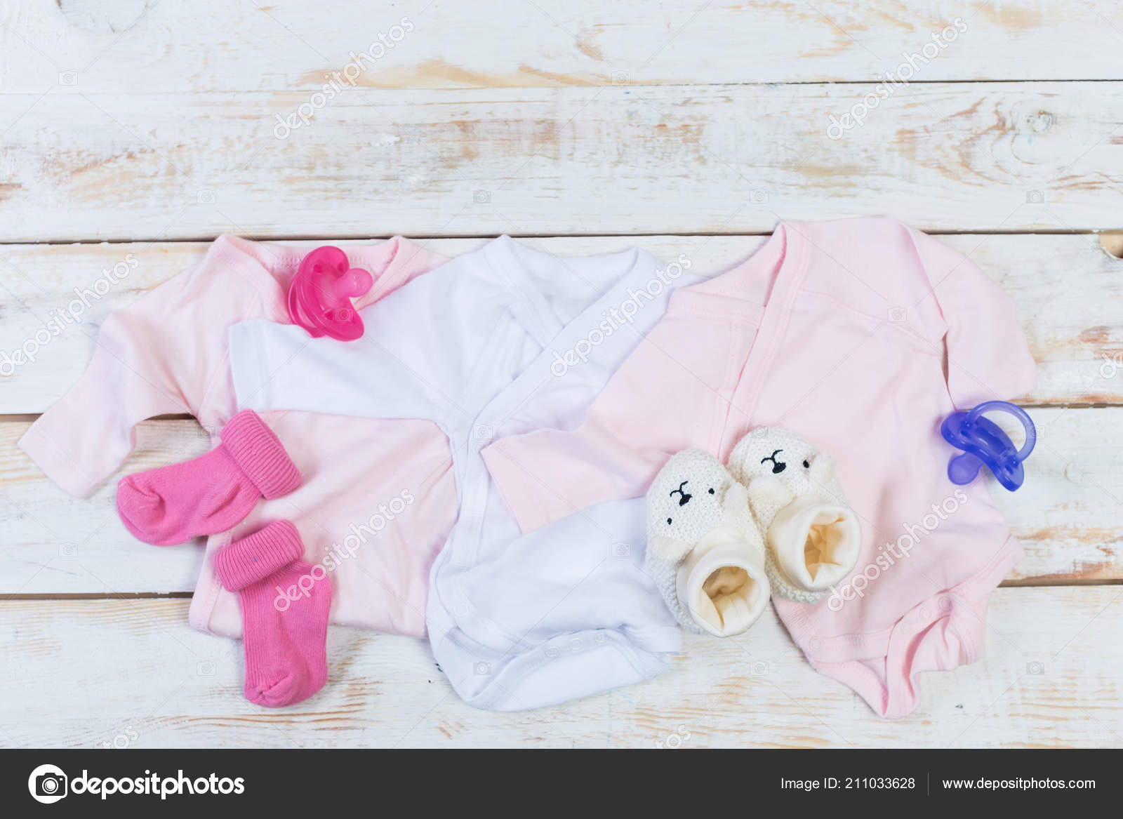Ensemble Vetements Mode Des Trucs Pour Enfants Pour Petite Fille Image Libre De Droit Par Fotofabrika C Ensemble Vetements Mode Des Trucs Pour Enfants Pour Petite Fille Image Libre De Droit Par Fotofabrika C