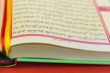 İslami kitap Kuran Kerim closeup görünümü