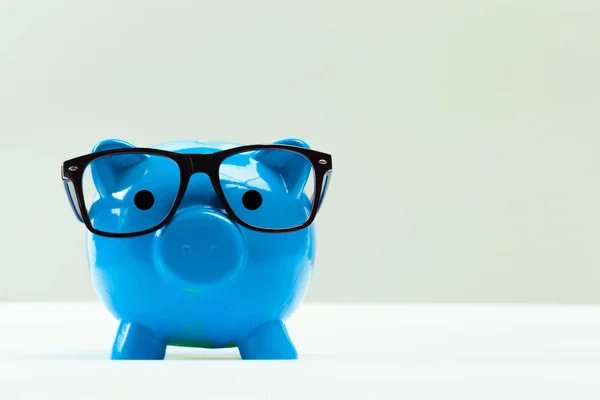 Blå Keramiska Spargris Glasögon Närbild — Stockfoto