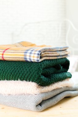 Kazak örme yığını beyaz rahat 