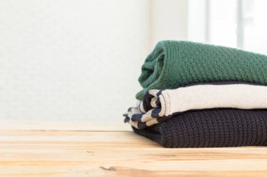 Kazak örme yığını beyaz rahat 