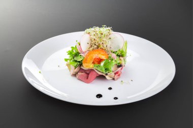 jamon ile yeşil salata