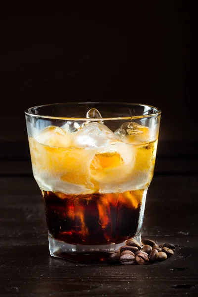 Koktejl Tequila Skle Černém Pozadí — Stock fotografie