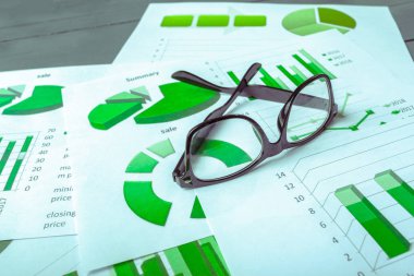 Grafik grafik analiz yüksek açılı görünüş