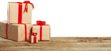 Eski masada hediyeler yığını önden görünümü