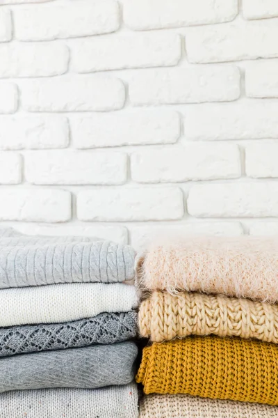 Kazak örme yığını beyaz rahat 