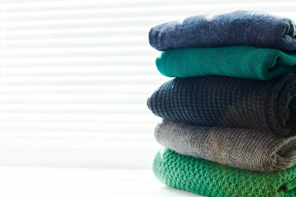 Kazak örme yığını beyaz rahat 