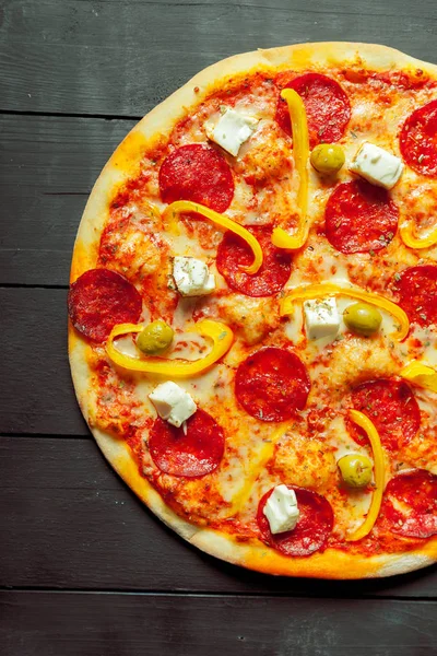 taze lezzetli pizza, yakın