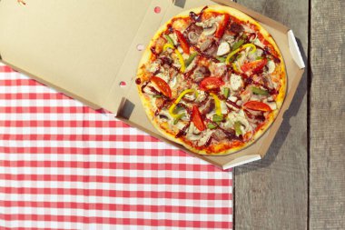 taze lezzetli pizza, yakın