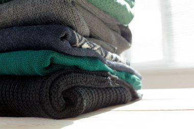 Kazak örme yığını beyaz rahat 