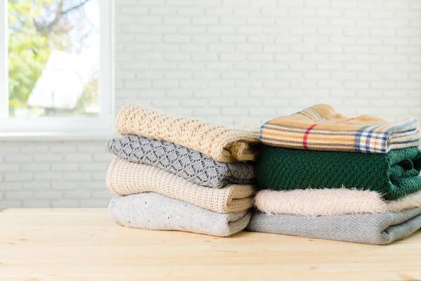 Kazak örme yığını beyaz rahat 