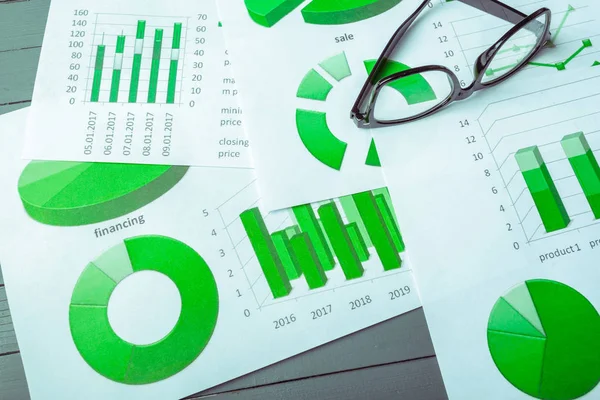 Grafik grafik analiz yüksek açılı görünüş