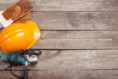 büyük inşaat araçları kümesi  