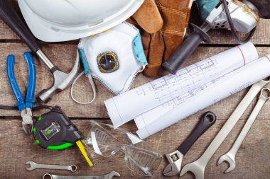 büyük inşaat araçları kümesi  