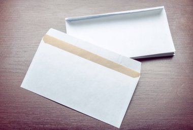 Boş zarflar, fotoğrafı yakın