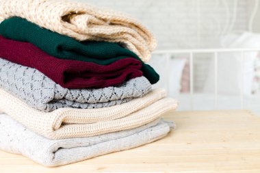 Kazak örme yığını beyaz rahat 