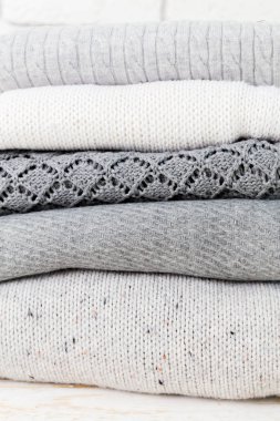 Kazak örme yığını beyaz rahat 