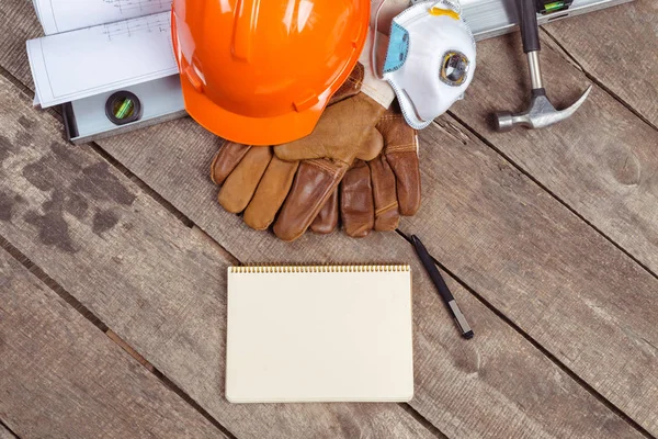 büyük inşaat araçları kümesi  