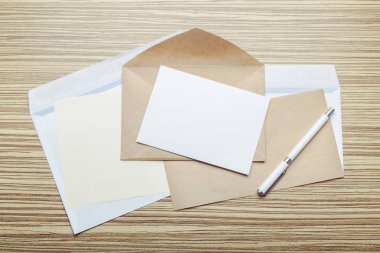 Boş zarflar, fotoğrafı yakın