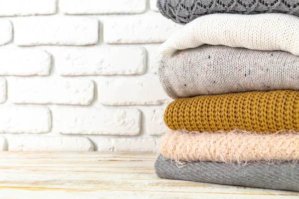 Kazak örme yığını beyaz rahat 