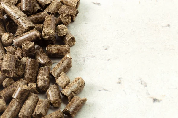 Enerji. Masadaki topaklar.