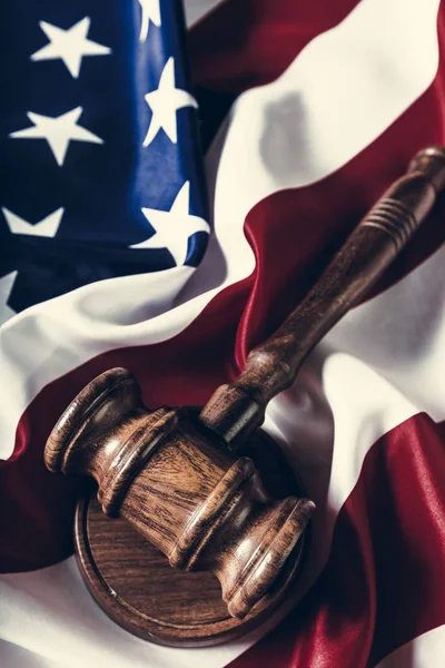 Wooden Gavel Usa Flag — Stock Photo, Image