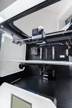 3D baskı devam ediyor, yenilik teknolojileri kavramı