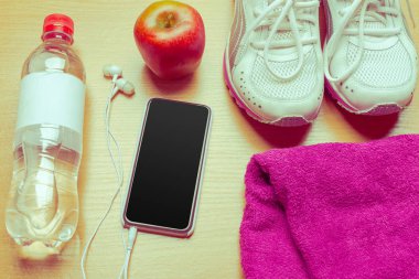 Tahta masada spor malzemeleri, üst manzara.