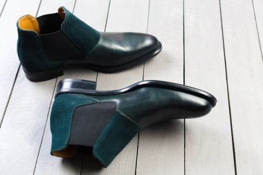 Deri erkek ayakkabı görünümü Kapat