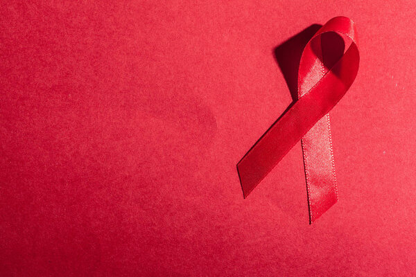 лента как символ информированности о СПИДе
