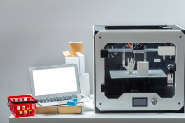 modern 3d printerlere harcama maddeler tablosundaki, yakın çekim 