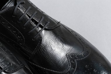 Deri erkek ayakkabı yakın çekim