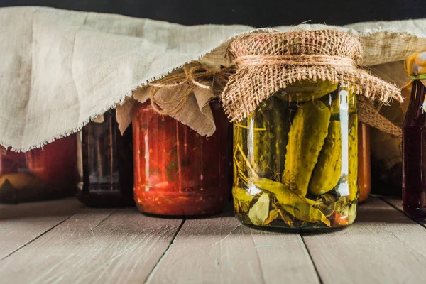 Verduras Conservadas Sobre Fondo Madera — Foto de Stock