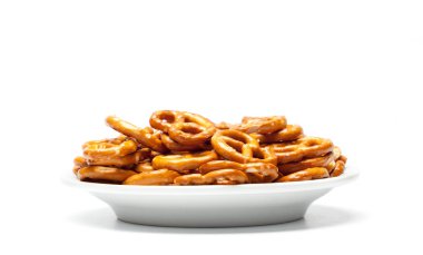 tanımlama bilgilerini bretzels beyaz arka plan üzerinde