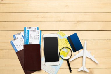 Ahşap arka plan nesnelerinde seyahat