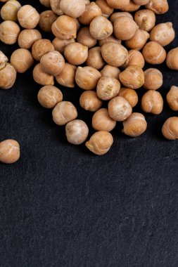 Soya fasulyesi masaya dağınık görünümü Kapat