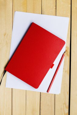 ofis mobilyaları, üstten görünüm ile ahşap tablo