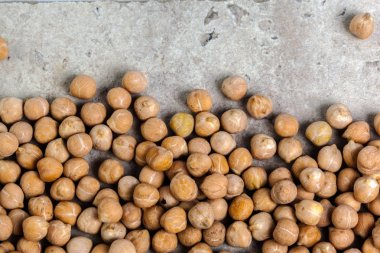 Soya fasulyesi masaya dağınık görünümü Kapat