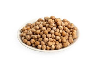 Beyaz arka planda izole edilmiş kabın içindeki soya fasulyesi