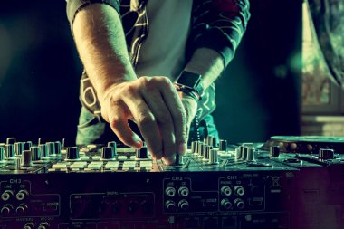 Dj Mikser müzik, yakın çekim