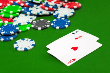 Masada poker fişleri ve kartlar