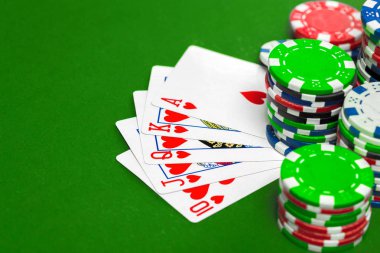 Masada poker fişleri ve kartlar