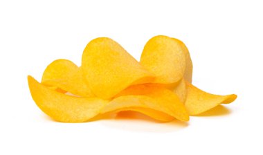 Patates cipsi beyaz arkaplanda izole