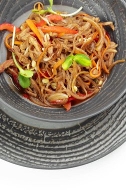 Et, Asya noodles yakın çekim