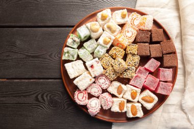 Lezzetli Türk lokumu görünümü Kapat plaka üzerinde