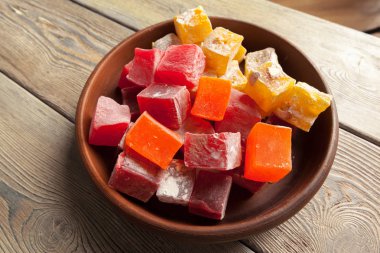 Lezzetli Türk lokumu görünümü Kapat plaka üzerinde